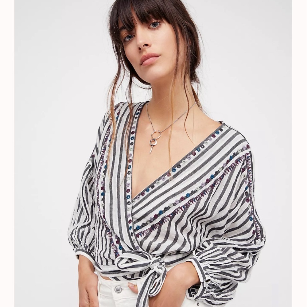 FREE PEOPLE White Black Cuff Sleeves Barcelona Nights Wrap Top Small